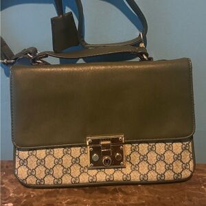Gucci Green and Cream medium shoulder Bag